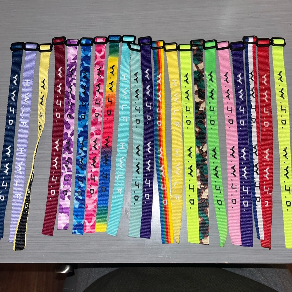 17 WWJD and 2 HWLF bracelets
